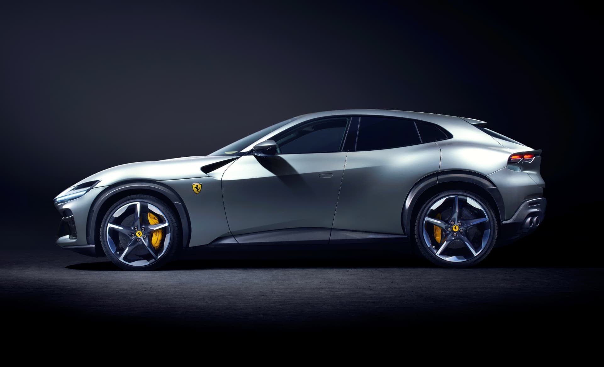 Ferrari Purosangue 2023 02