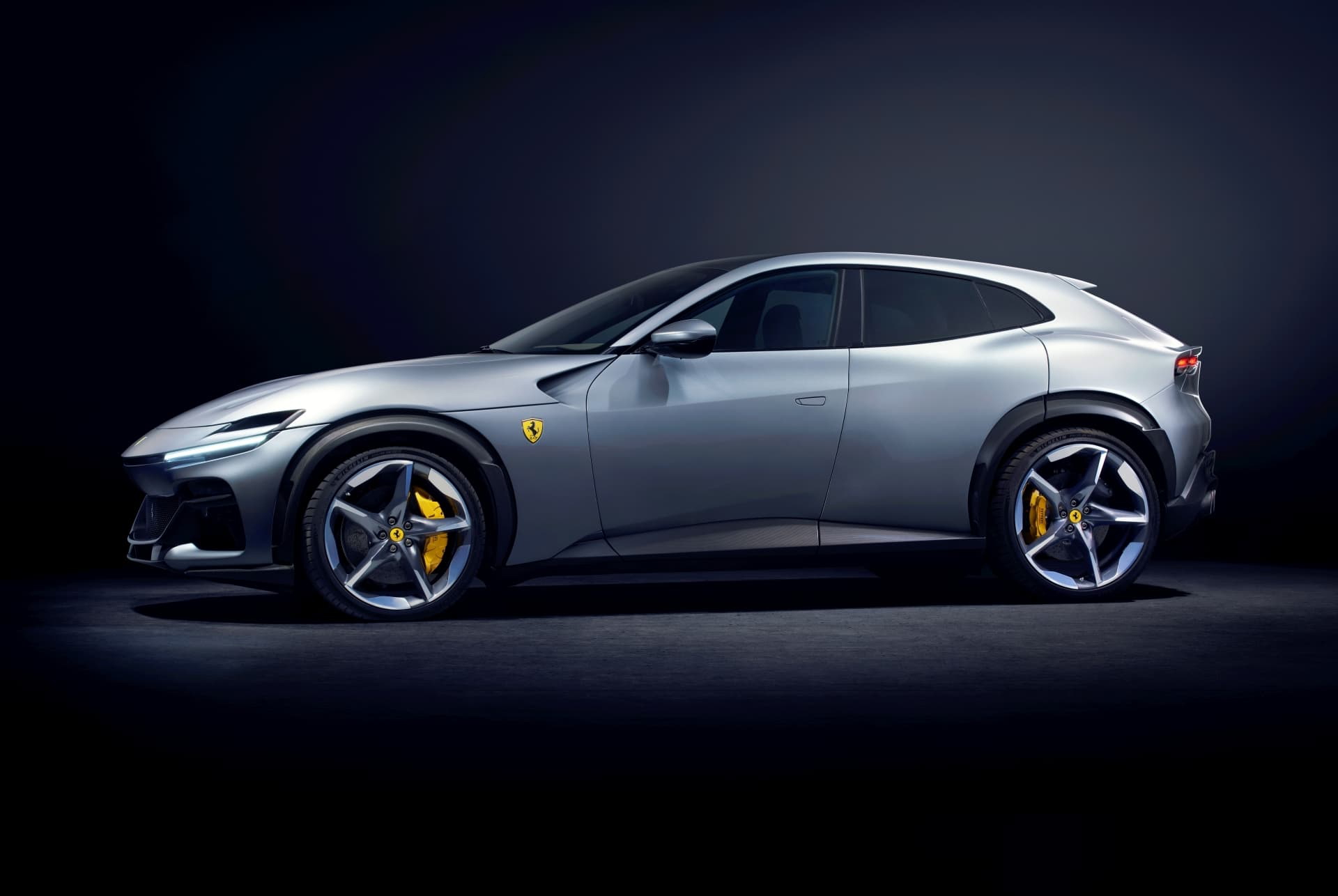 Ferrari Purosangue 2023 18