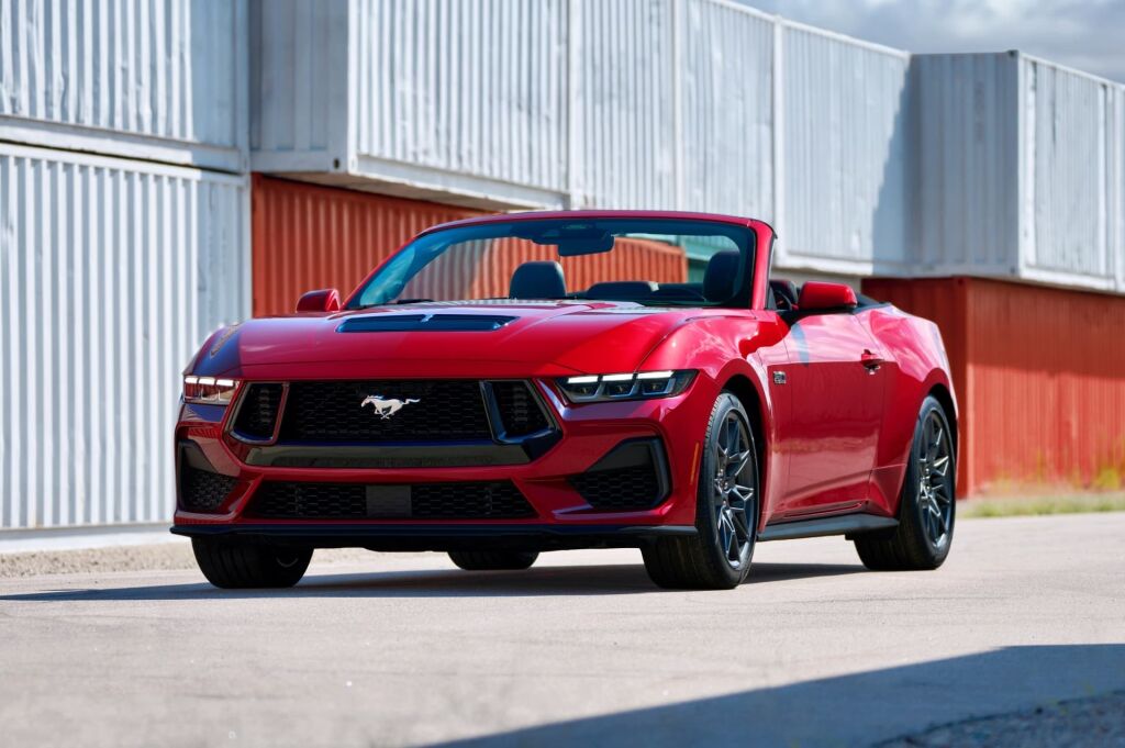 ford-mustang-2024-18-6322c6c78c485-1024x681.jpg