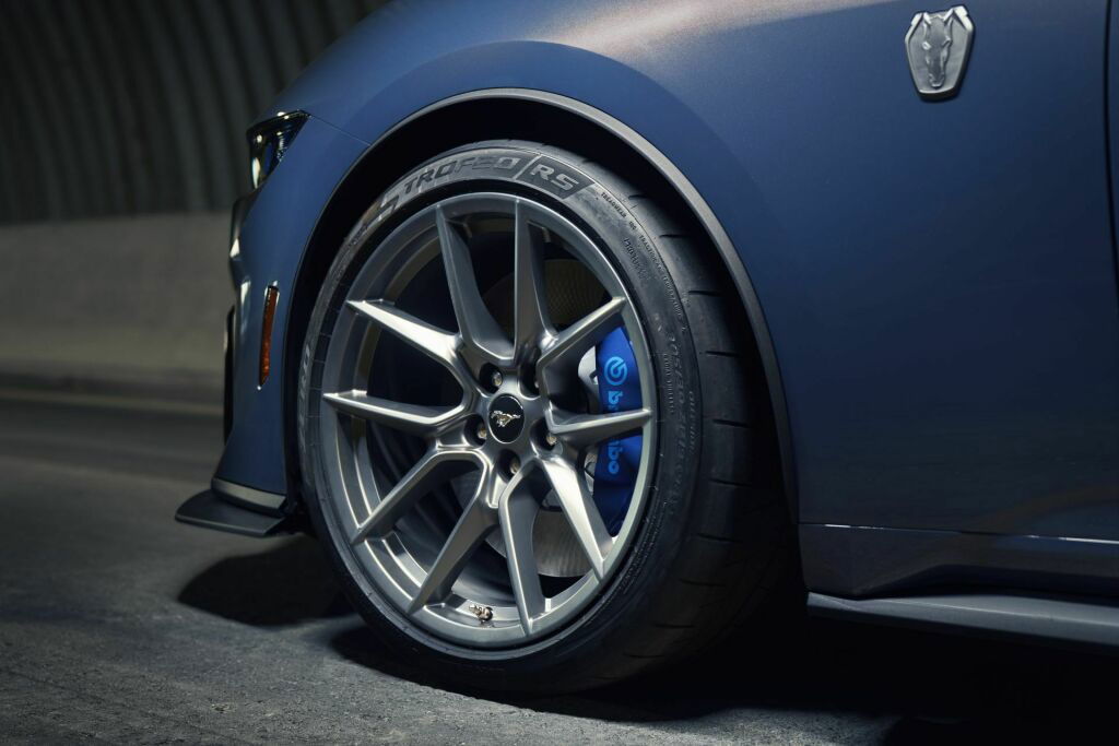 ford-mustang-dark-horse-2023-1-632347b4293c7-1024x683.jpg