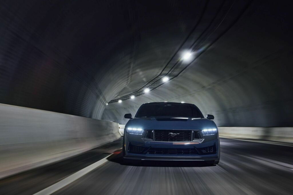 ford-mustang-dark-horse-2023-14-632347c6bdae6-1024x683.jpg
