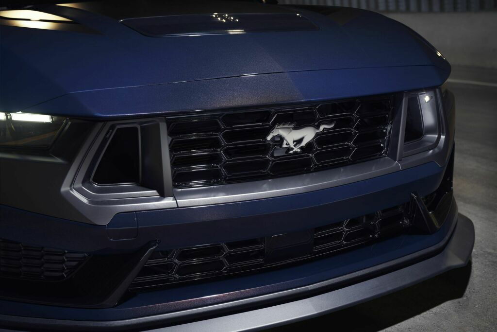 ford-mustang-dark-horse-2023-2-632347b598e0e-1024x683.jpg