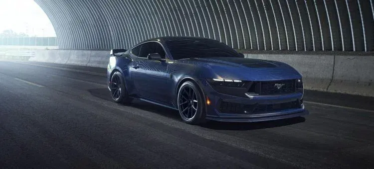 Mustang Dark Horse