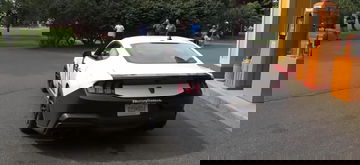 Ford Mustang Dark Horse Sonido 01