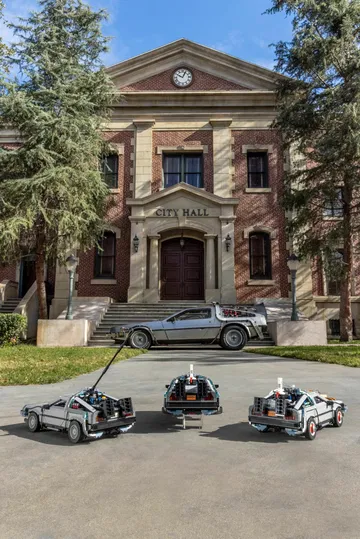 Lego Delorean 2022 25