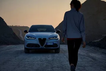 Alfa Romeo Giulia Stelvio 2023 07