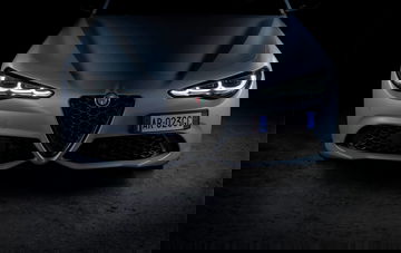 Alfa Romeo Giulia Stelvio 2023 12