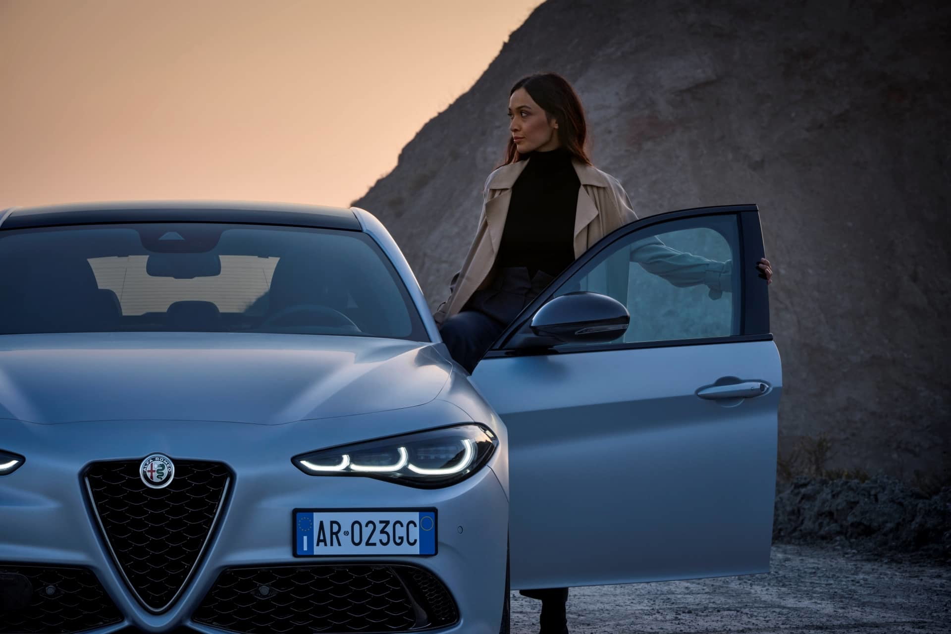 Alfa Romeo Giulia Stelvio 2023 33