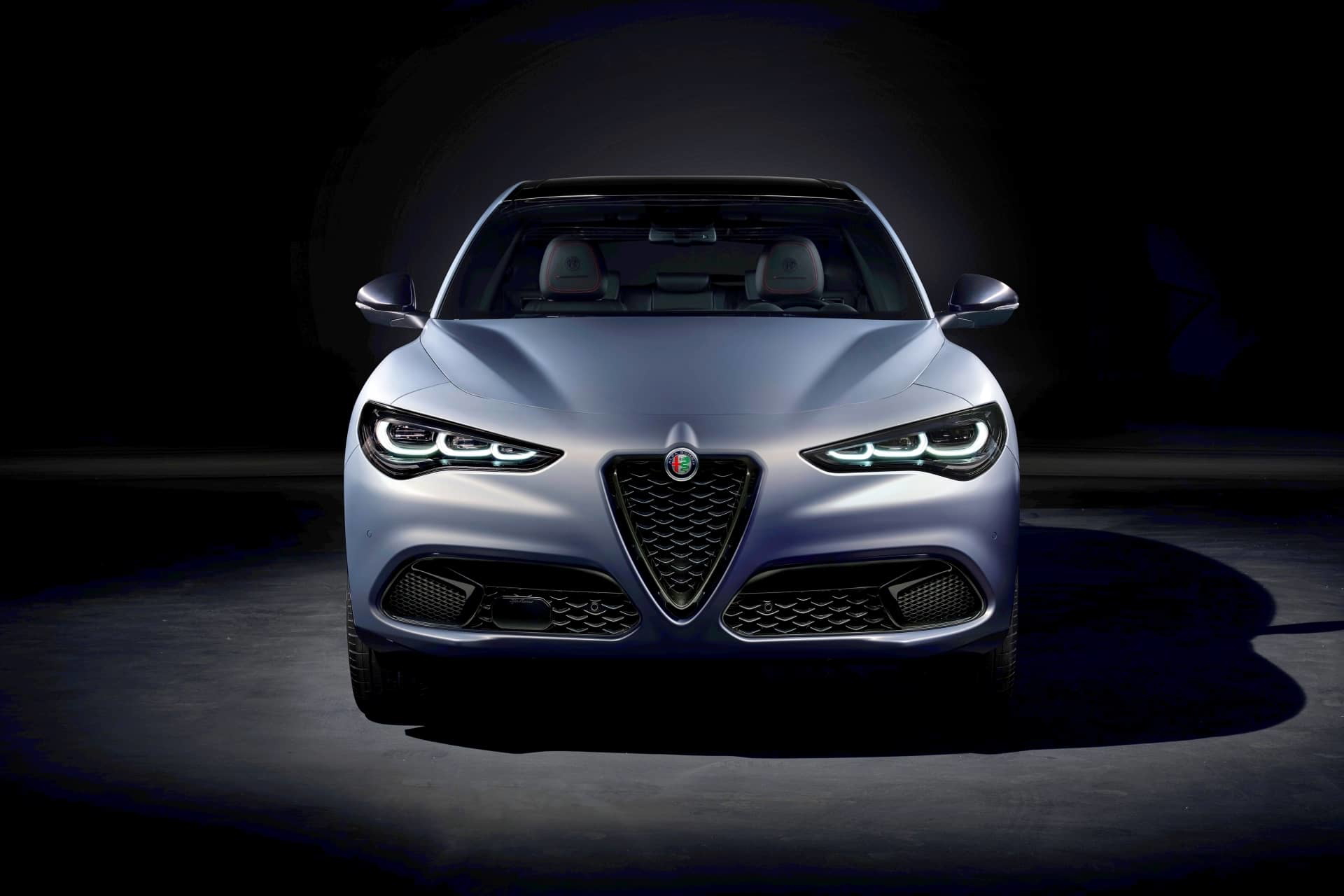 Alfa Romeo Giulia Stelvio 2023 37