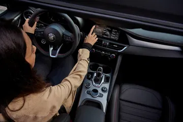Alfa Romeo Giulia Stelvio 2023 40