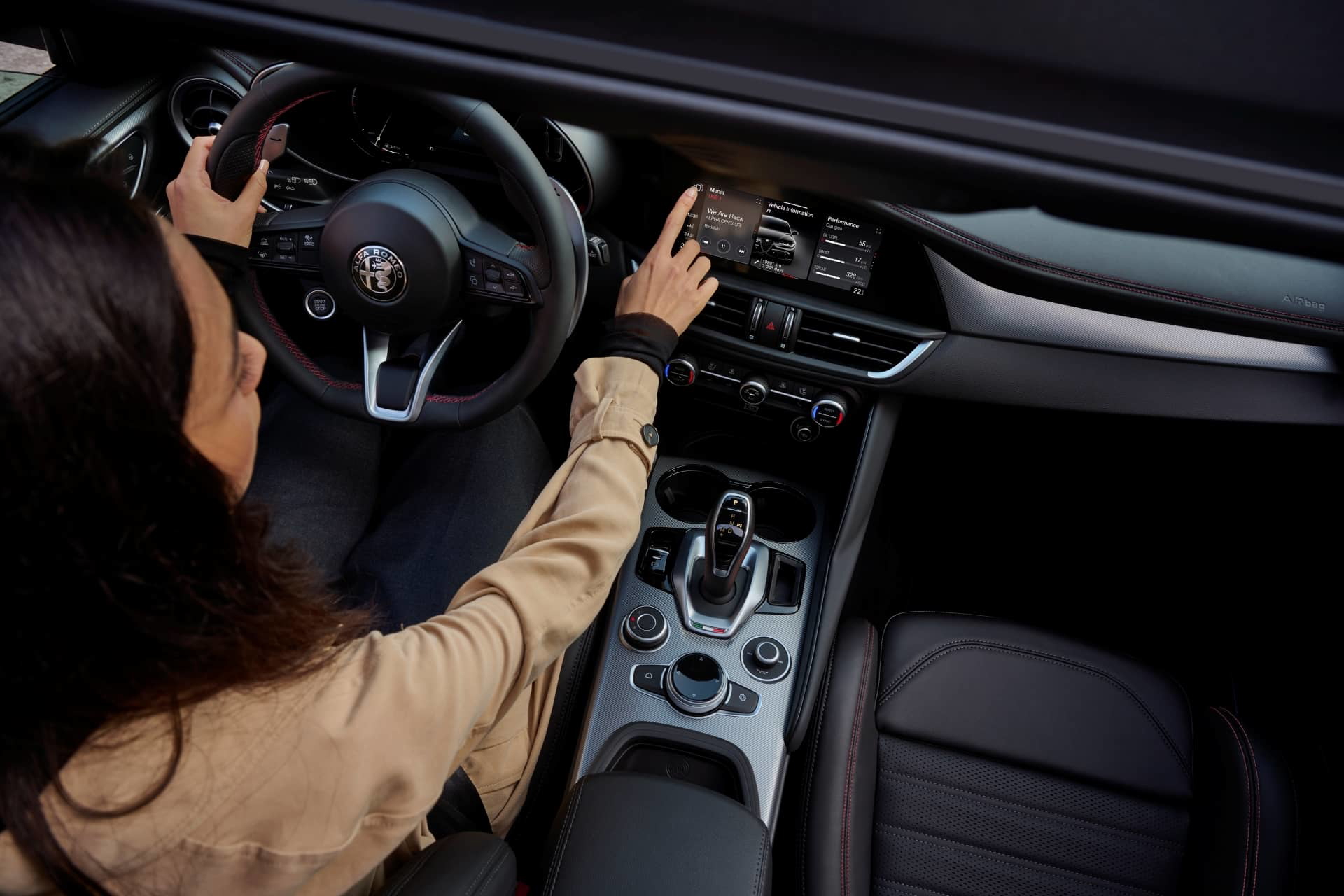 Alfa Romeo Giulia Stelvio 2023 40