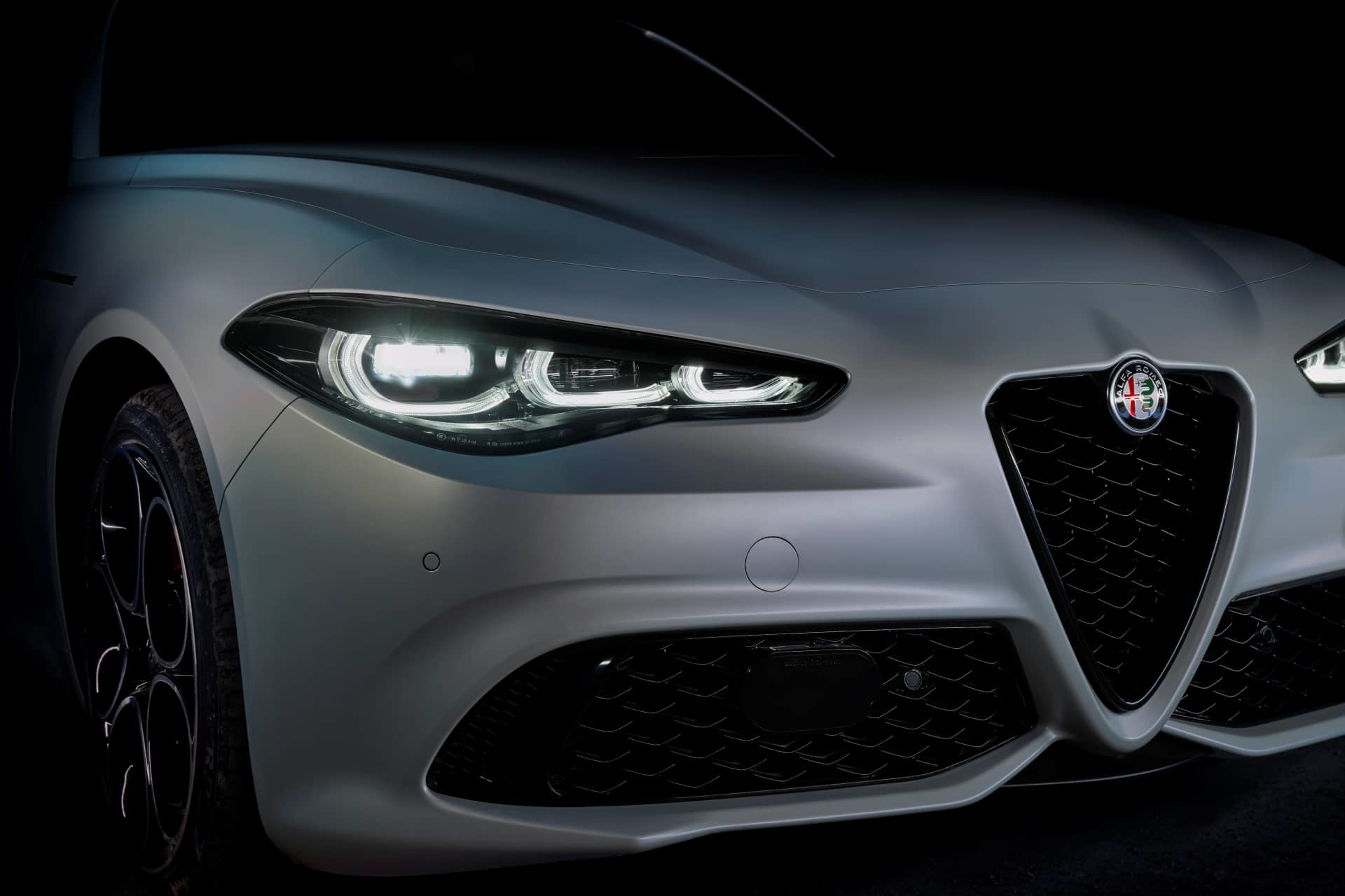 Alfa Romeo Giulia Stelvio 2023 41