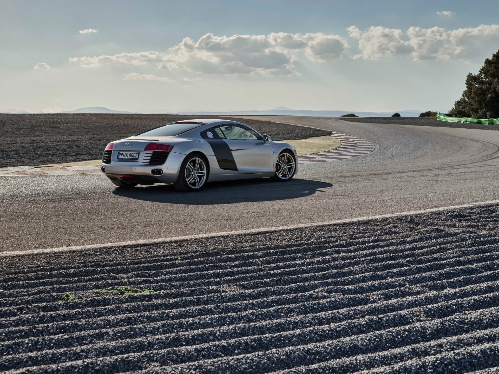 Audi R8 5.2 Fsi Quattro (1st Generation)