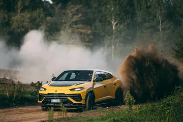 Lamborghini Urus Performante Rally 14