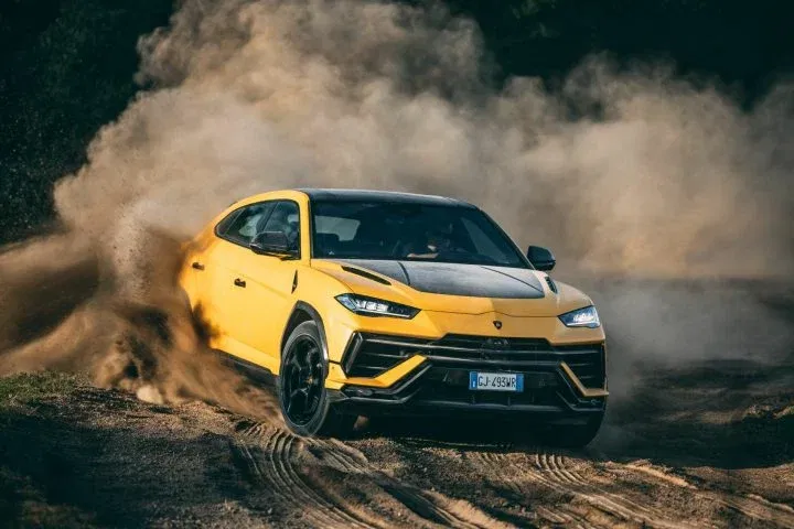 Lamborghini Urus Performante Rally 5