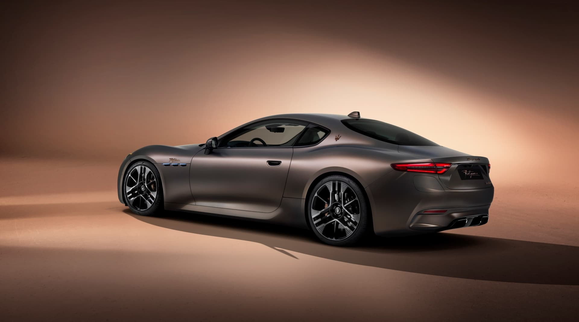 Maserati Granturismo 2023 1022 05
