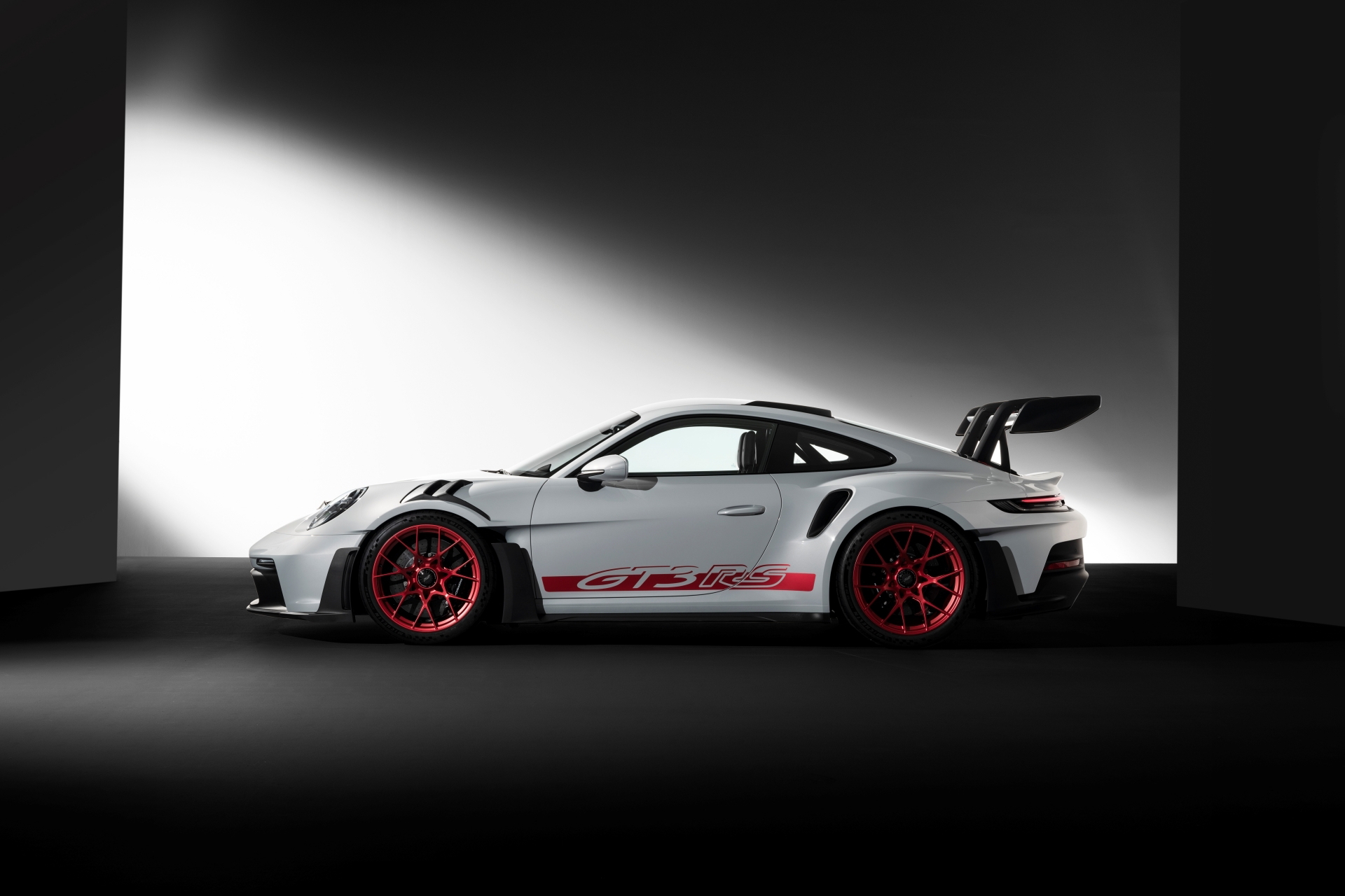 Porsche 911 Gt3 Rs 992 Silverstone 16