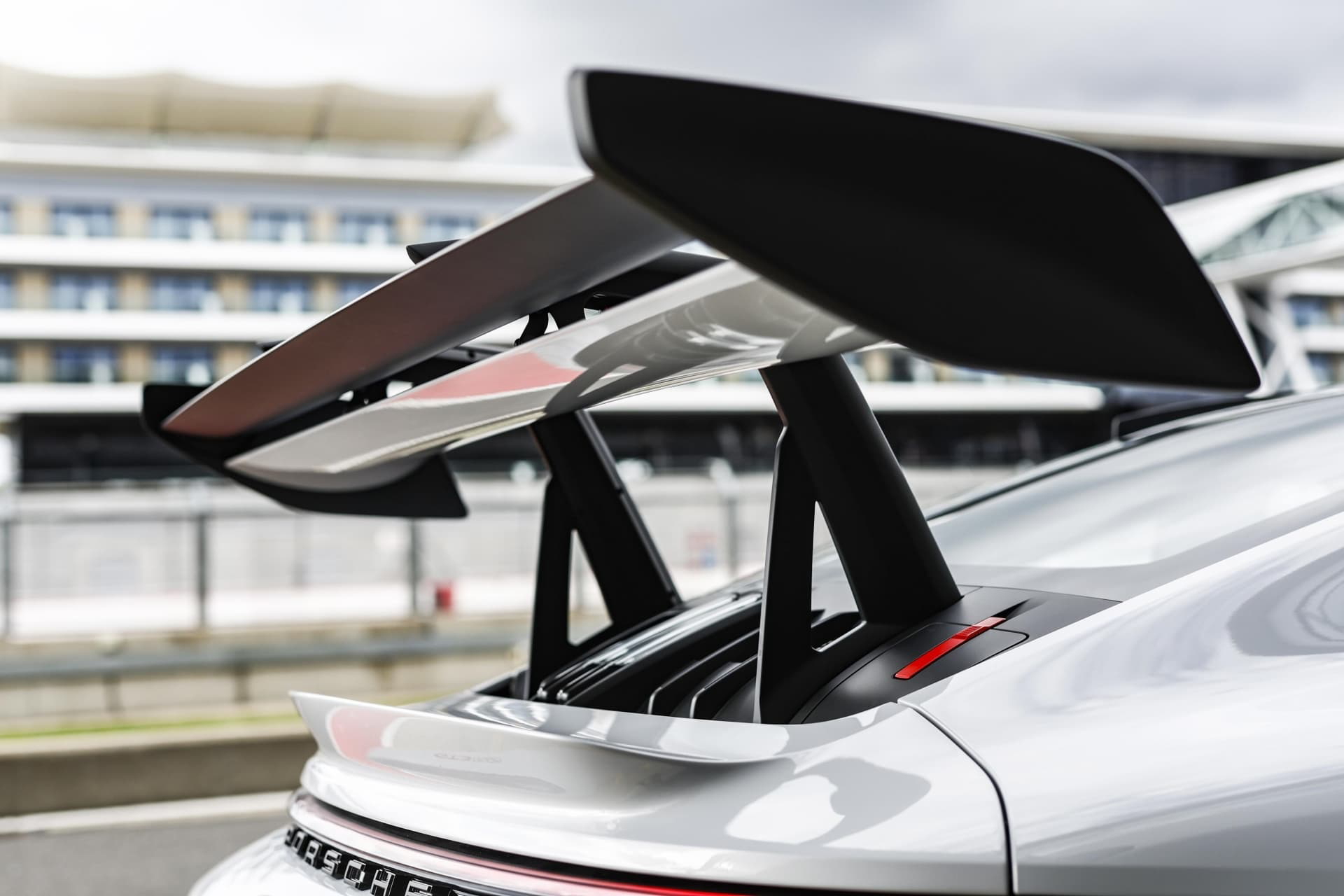 Porsche 911 Gt3 Rs 992 Silverstone 44