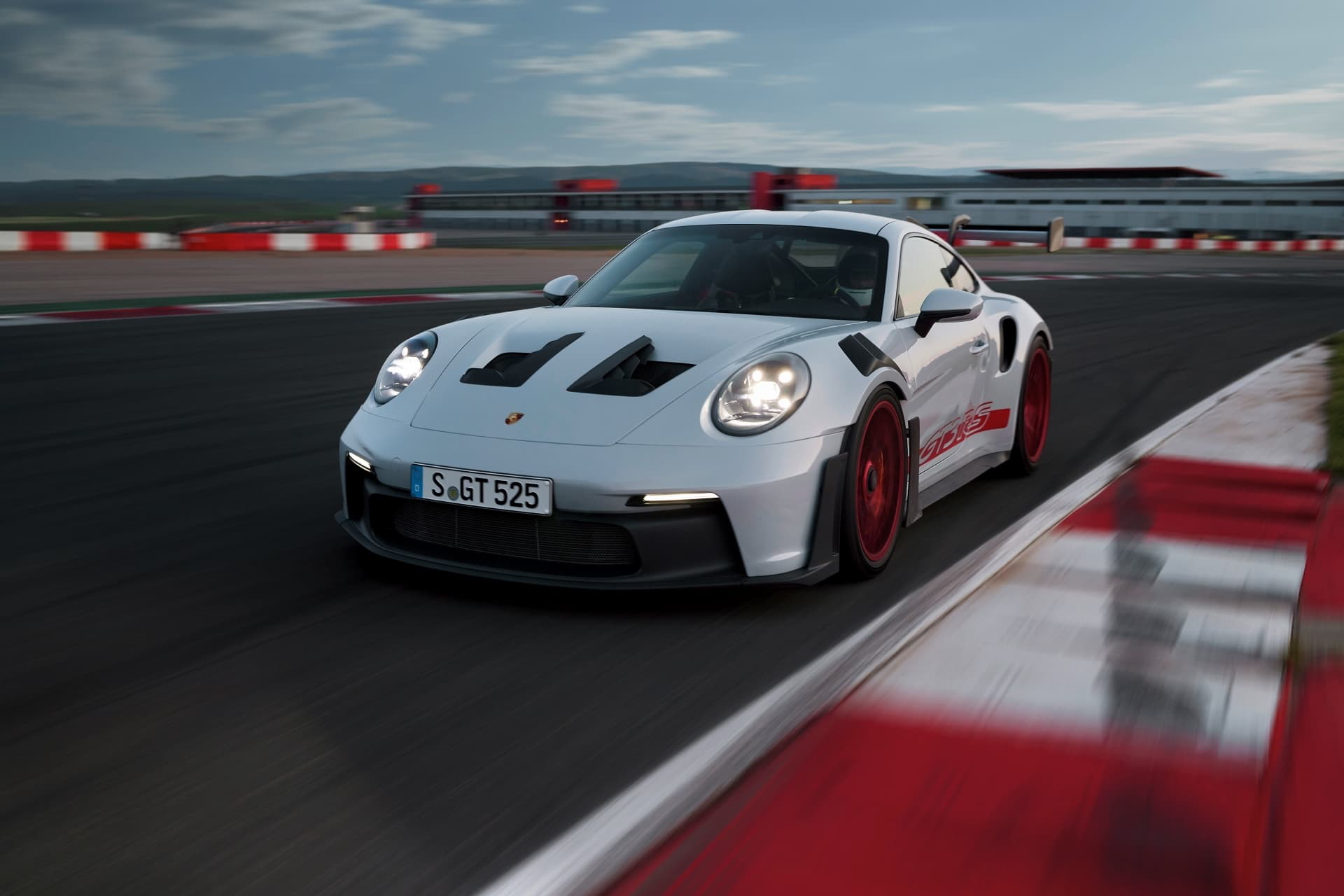 Porsche 911 Gt3 Rs 992 Silverstone 59