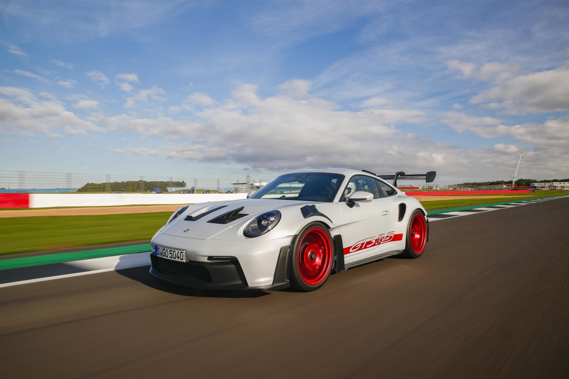 Porsche 911 Gt3 Rs 992 Silverstone 79