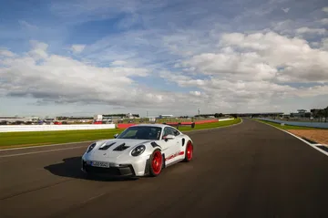 Porsche 911 Gt3 Rs 992 Silverstone 80