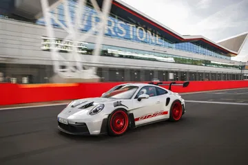 Porsche 911 Gt3 Rs 992 Silverstone 82
