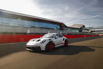 Porsche 911 Gt3 Rs 992 Silverstone 83