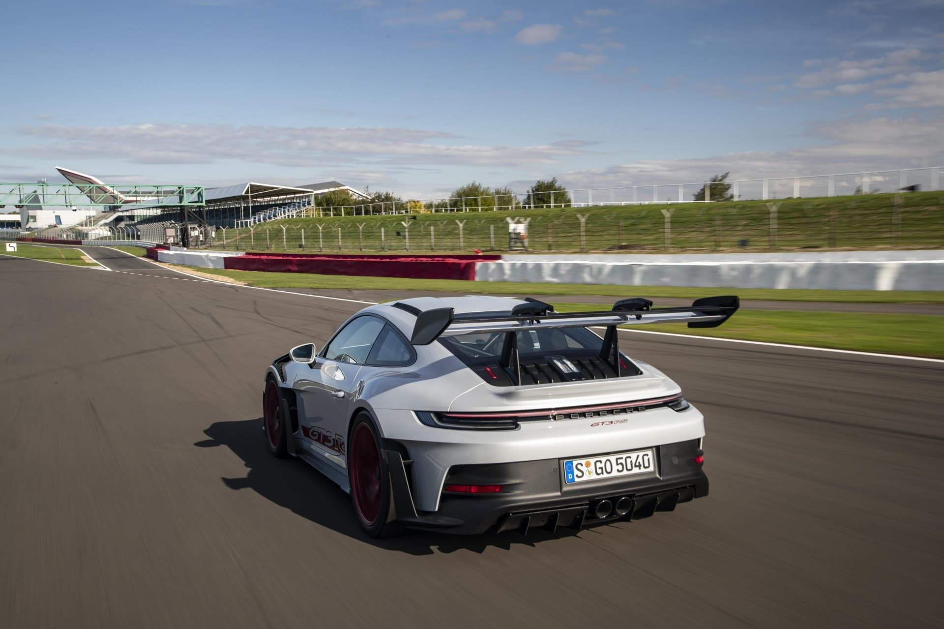 Porsche 911 Gt3 Rs 992 Silverstone 95