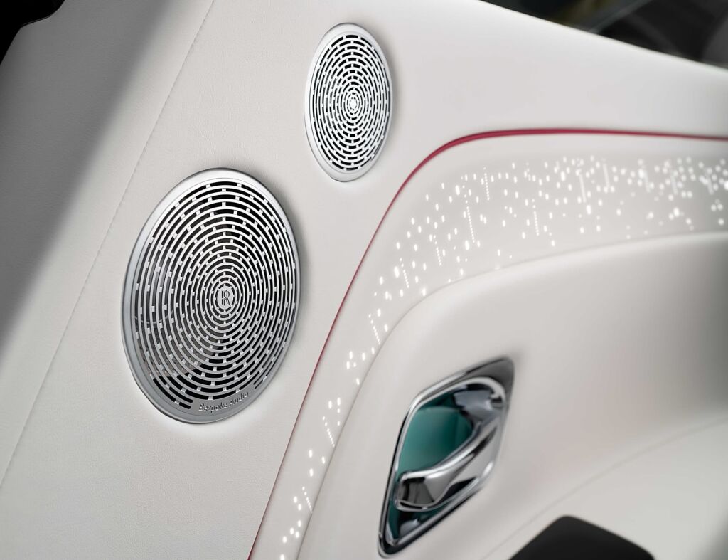 rolls-royce-spectre-2023-18-634eaa41472dd-1024x787.jpg