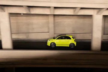 Abarth 500e 2023 11