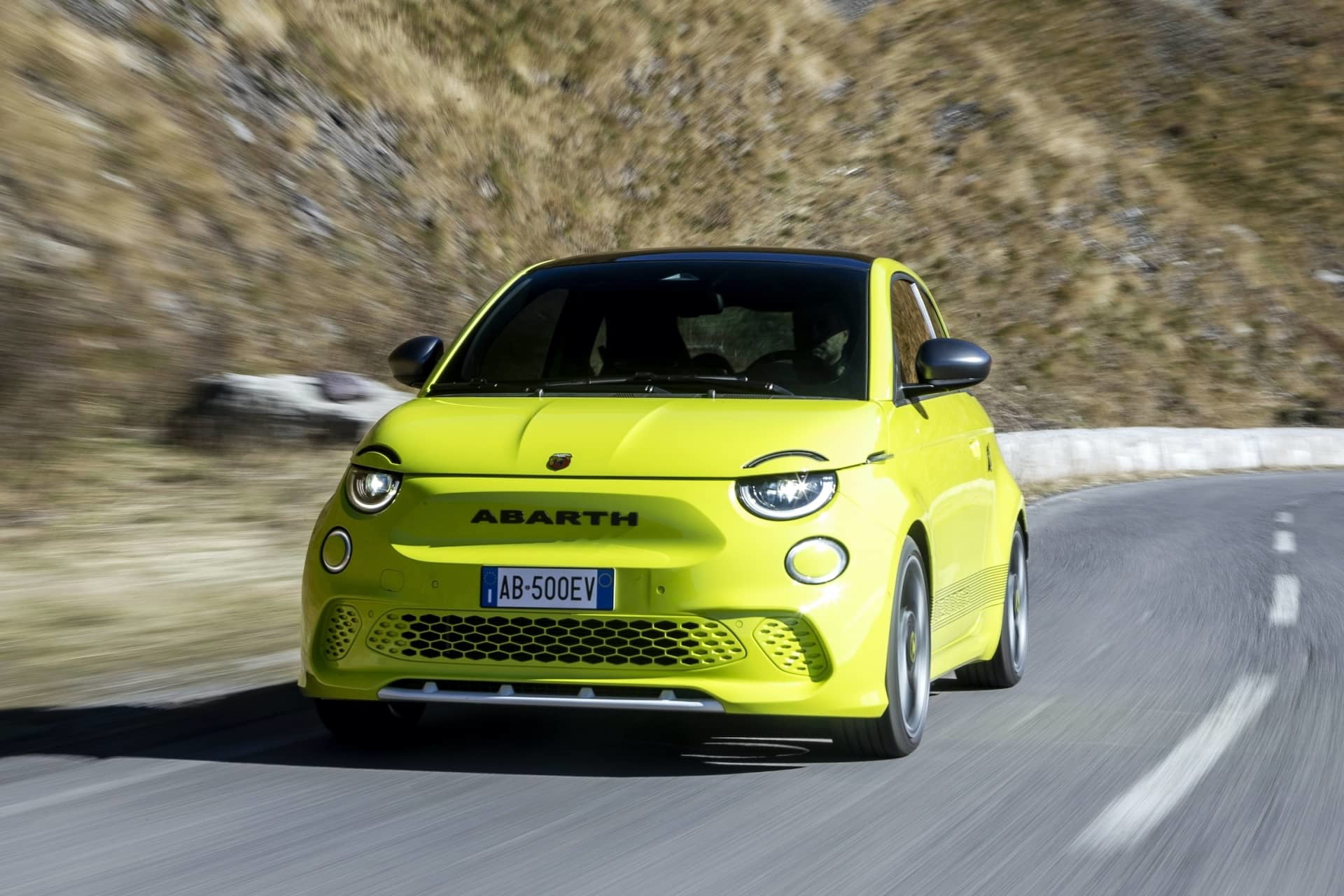 Abarth 500e 2023 19
