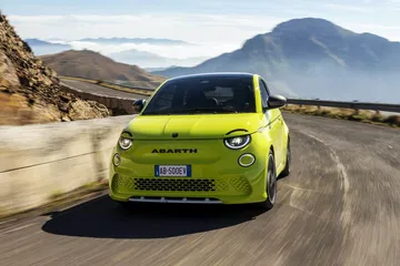Abarth 500e 2023 20