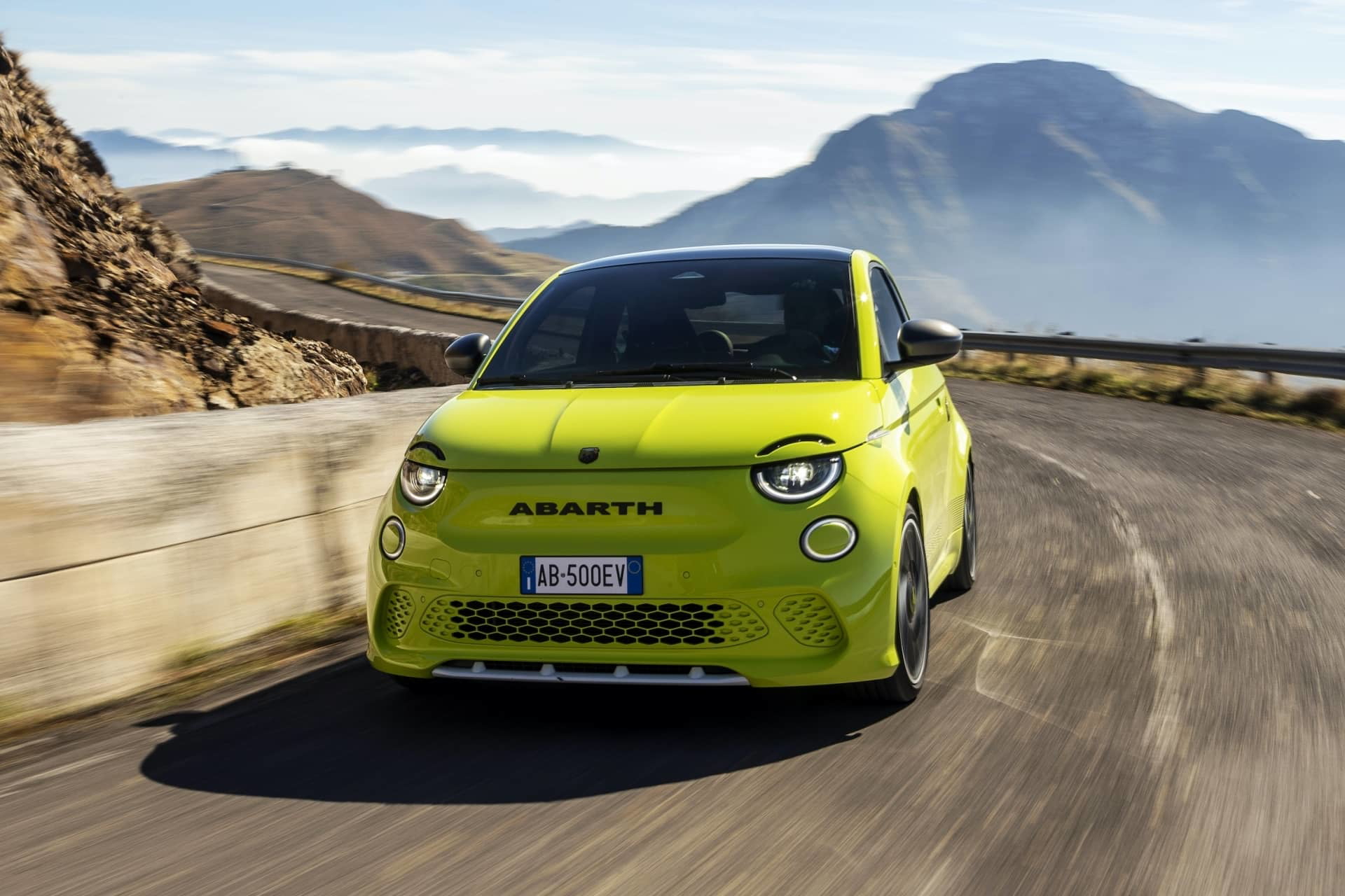 Abarth 500e 2023 20