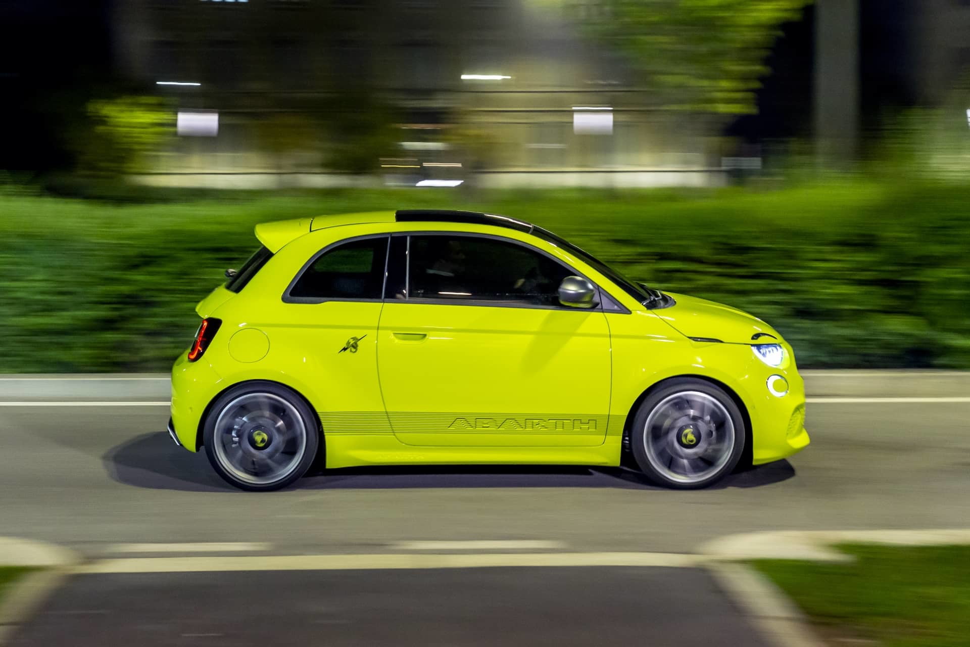 Abarth 500e 2023 24