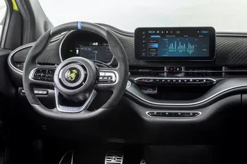 Abarth 500e 2023 40
