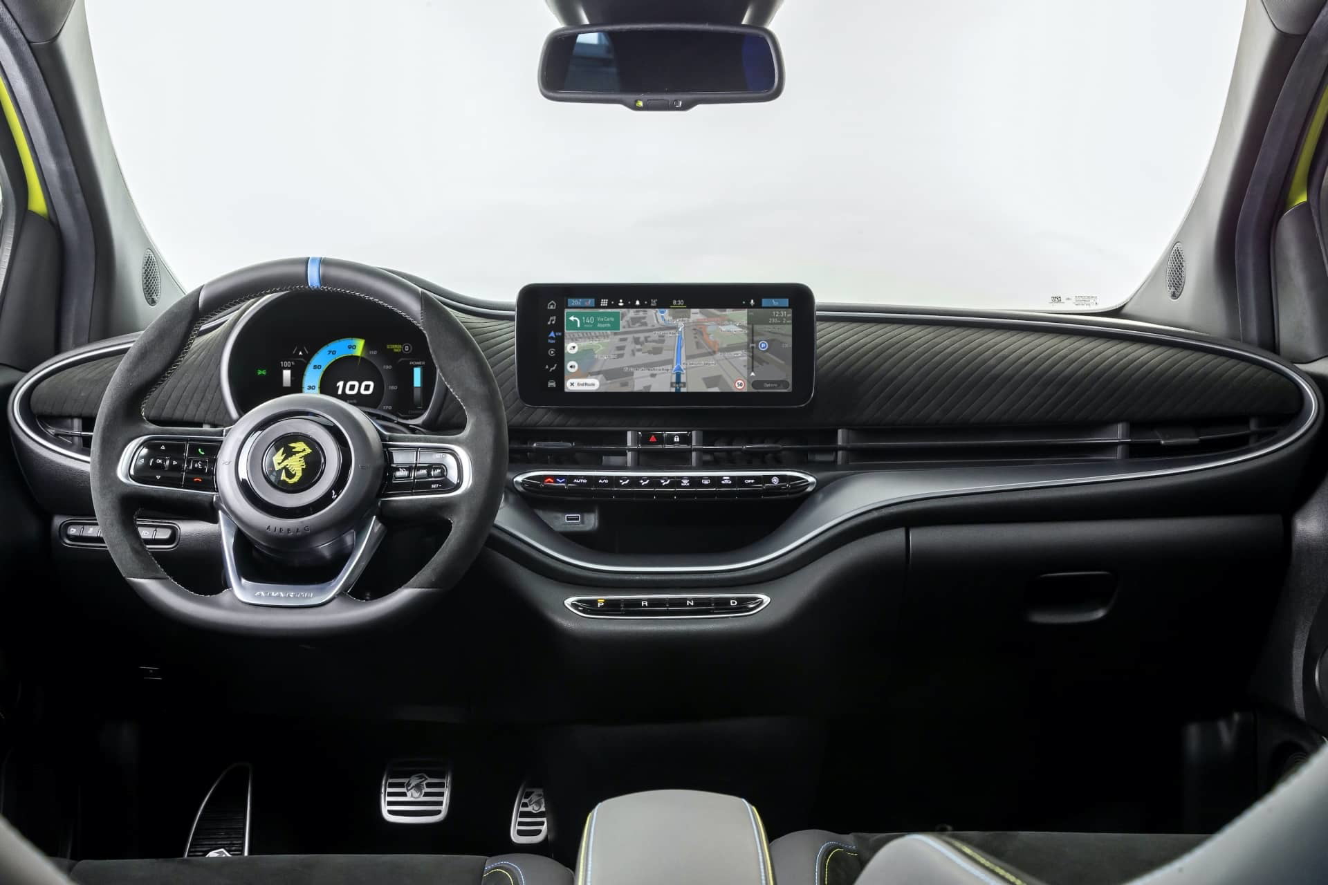 Abarth 500e 2023 43