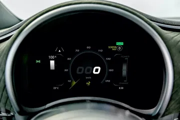 Abarth 500e 2023 45