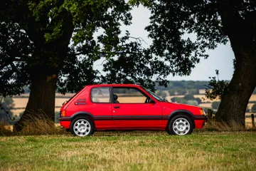 Peugeot 205 Gti Restomod 15
