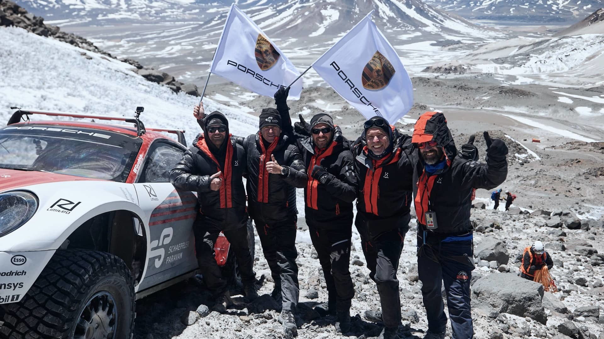 Porsche Volcan 4x4 36
