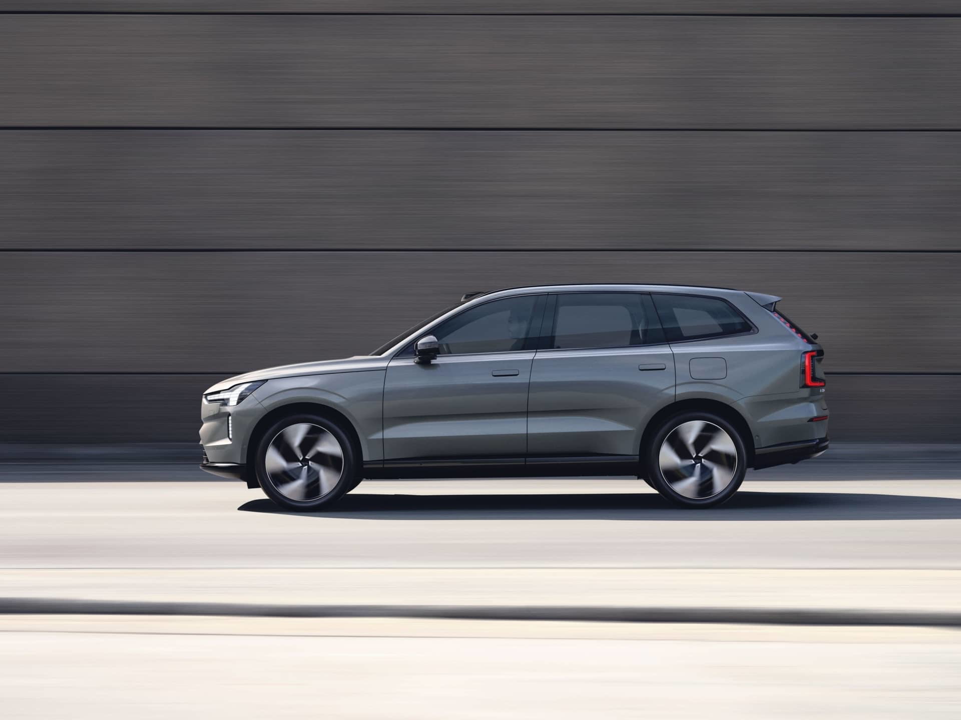 Volvo Ex90