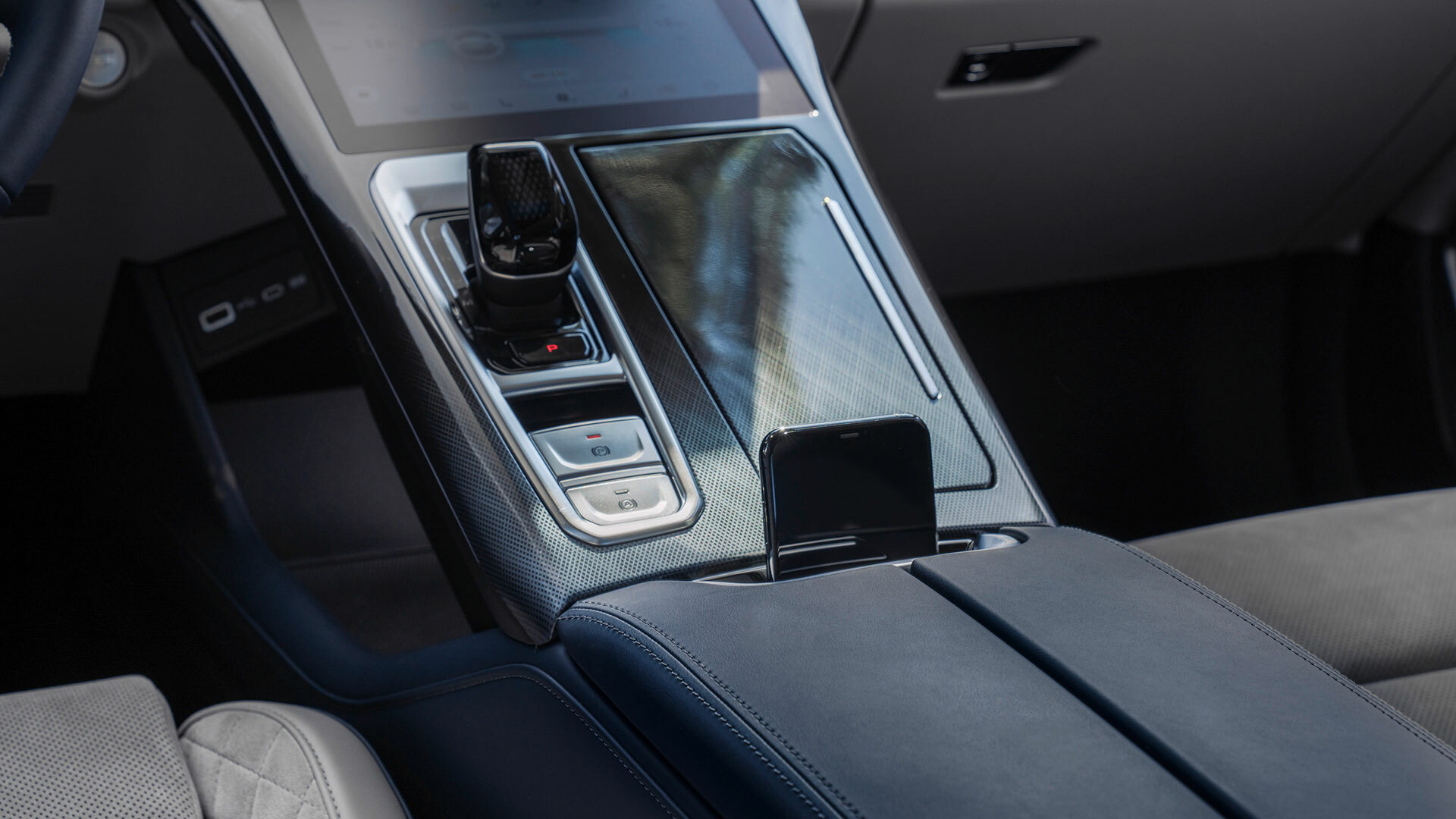 Wey Coffee 01 Interior 28