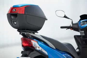 Kymco Agility 125 Azul Movimiento 03