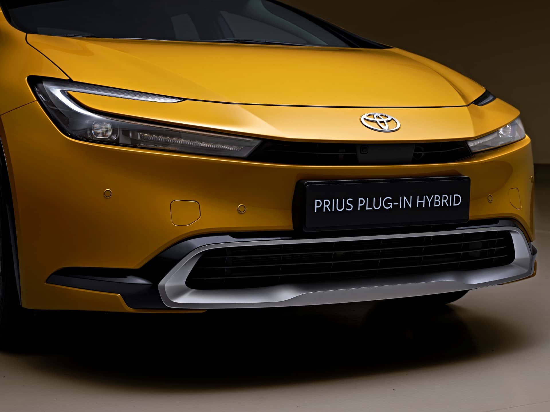 Toyota Prius Phev 2023 10