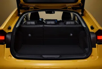 Toyota Prius Phev 2023 22