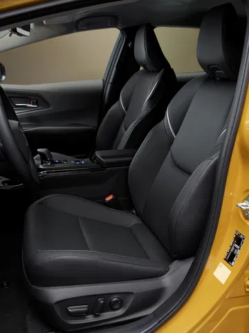 Toyota Prius Phev 2023 34