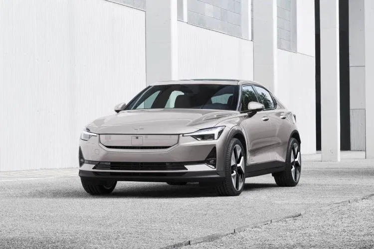 Polestar 2 2023 06