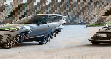 Toyota C Hr 2023 Gris Frontal
