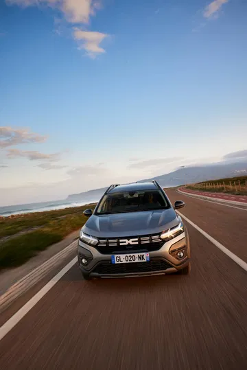 Dacia Jogger Hybrid 2023 119