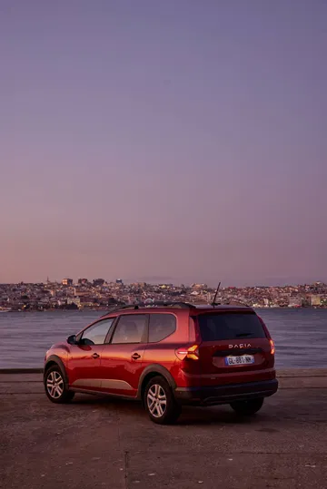 Dacia Jogger Hybrid 2023 14