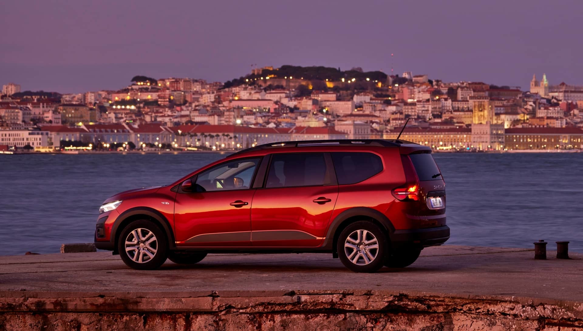 Dacia Jogger Hybrid 2023 15